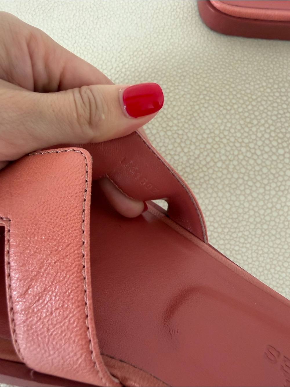 Hermes Coral Pink Oran Slide Sandals - Picture 4 of 5
